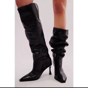 Vicenza Friday Fever Heel Boots- size 9